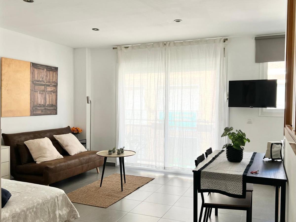 Apartamentos Varela 14 マラガ エクステリア 写真